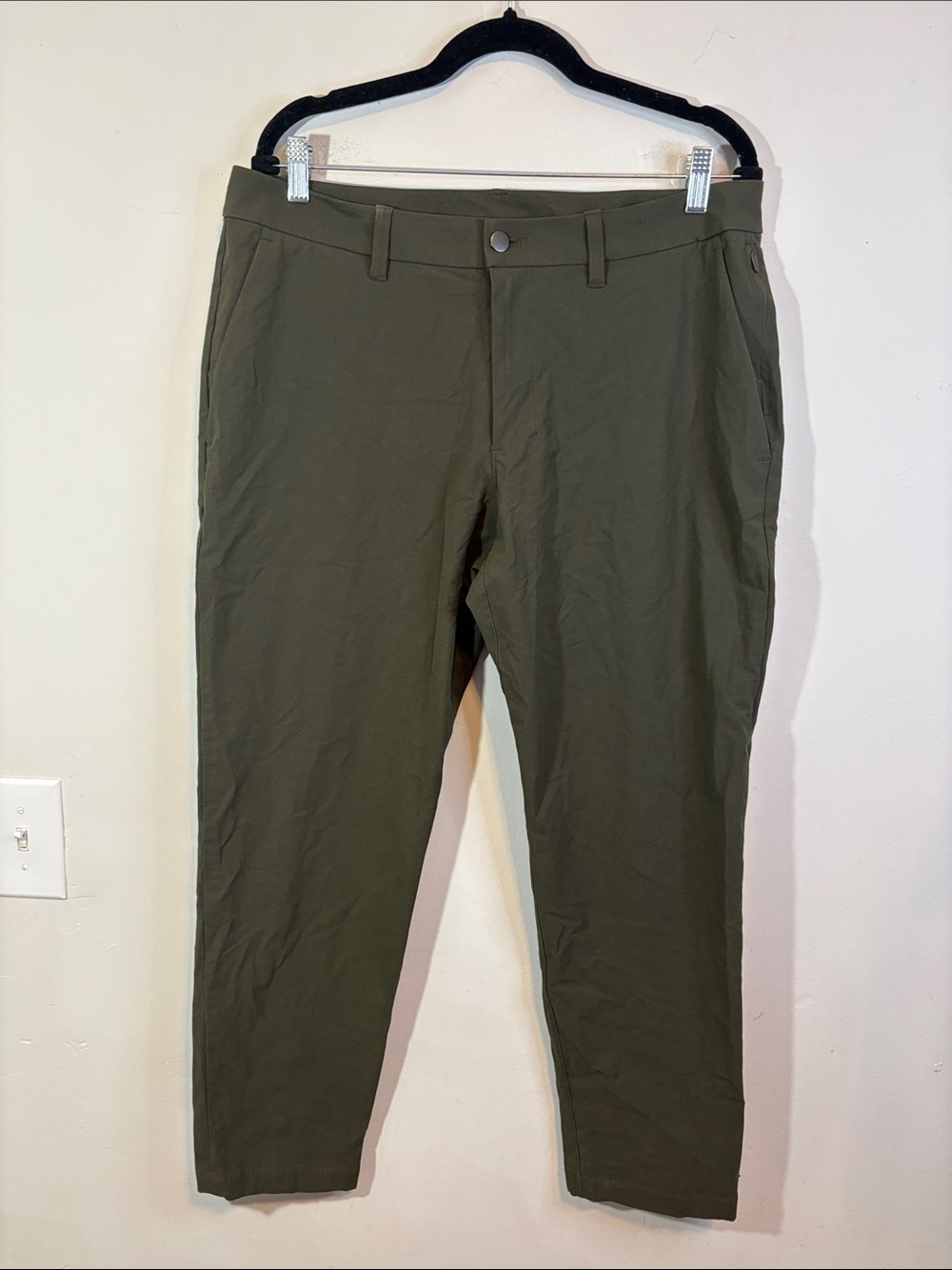 Lululemon Men’s 34 Waist Athletic Slim Fit Commission Pants Golf Trousers Active